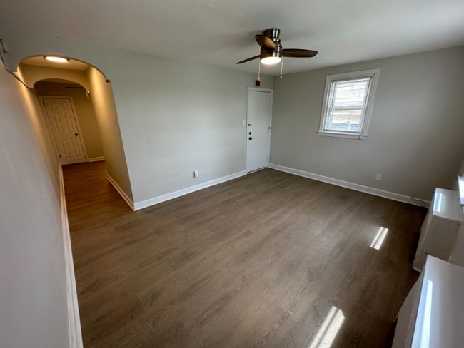 3301 Indian Queen Ln in Philadelphia, PA - Building Photo - Building Photo