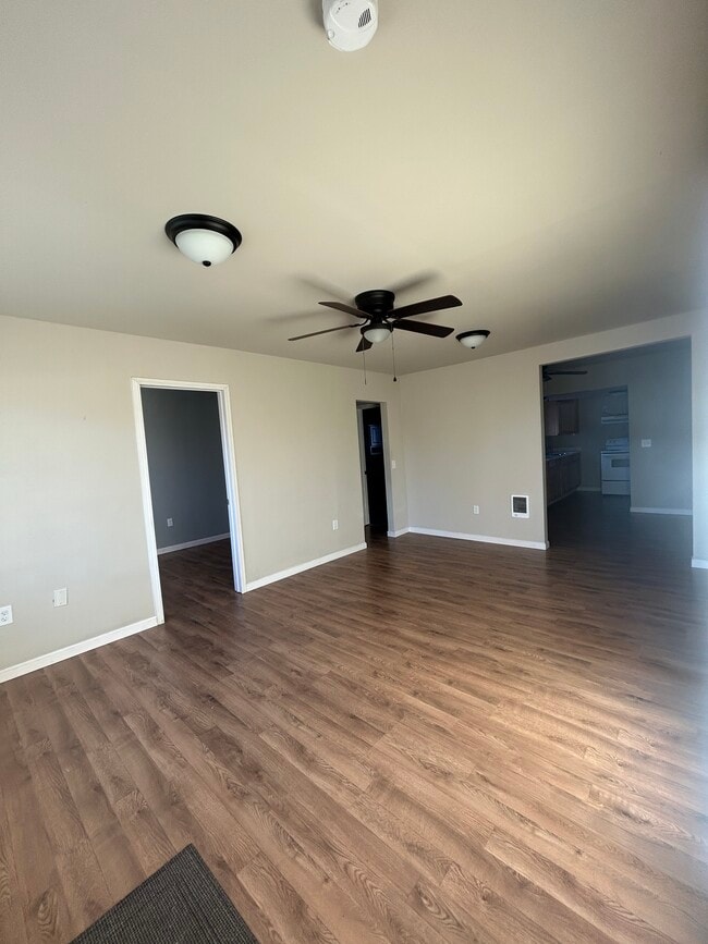 16102 Road 10.7 NW in Quincy, WA - Building Photo - Building Photo