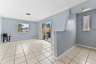 12461 Westhampton Cir in Wellington, FL - Building Photo - Building Photo