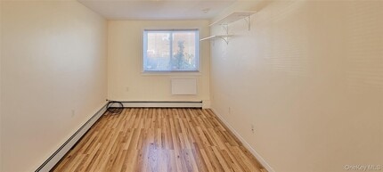 2420 Bennett Ave in North Bellmore, NY - Building Photo - Building Photo