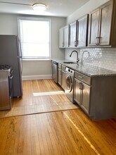 4858 N Hermitage Ave in Chicago, IL - Foto de edificio - Building Photo