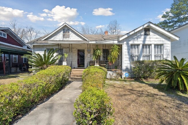 property at 742 E Park Ave