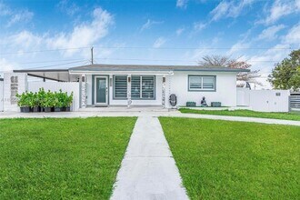 12001 SW 176th Terrace in Miami, FL - Building Photo - Building Photo