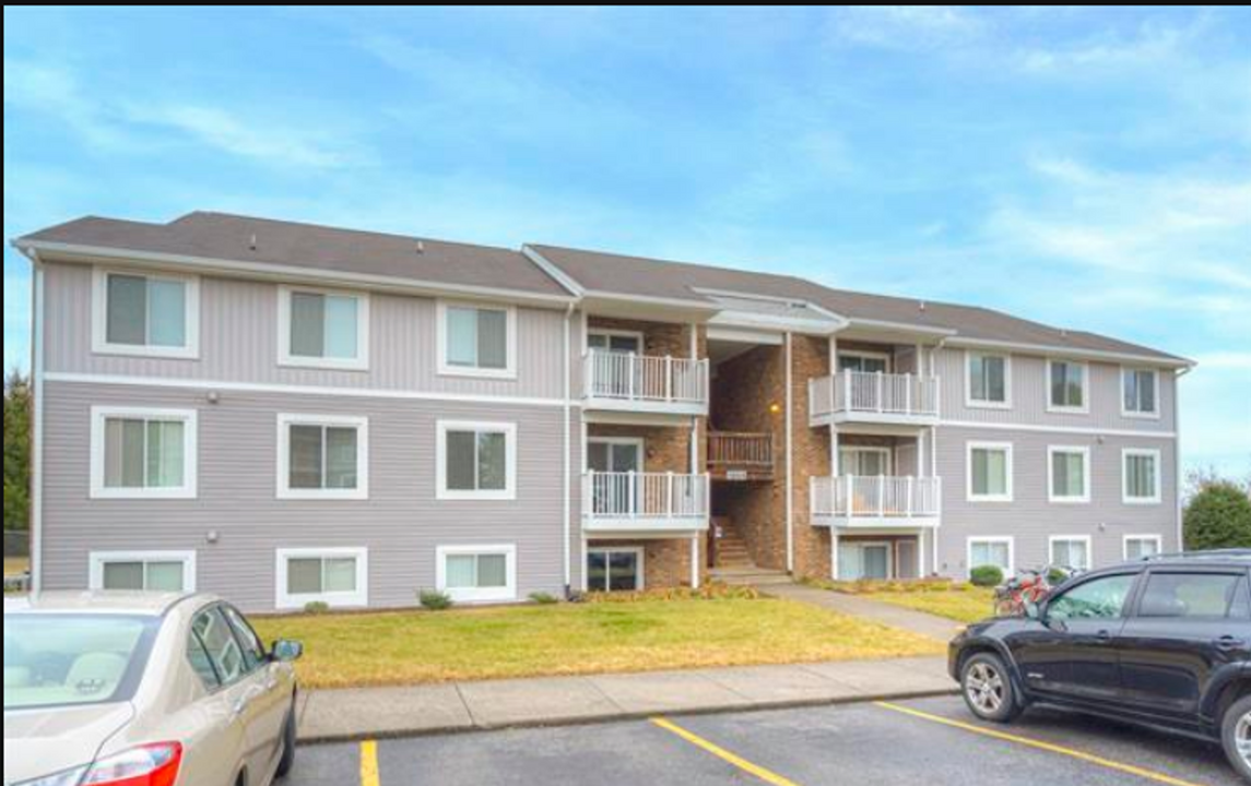 1204 University Terrace in Blacksburg, VA - Building Photo