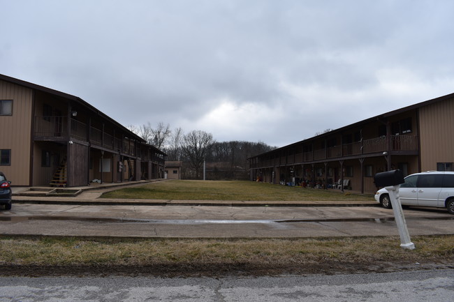 Brookshire Apartments in Ava, MO - Building Photo - Building Photo