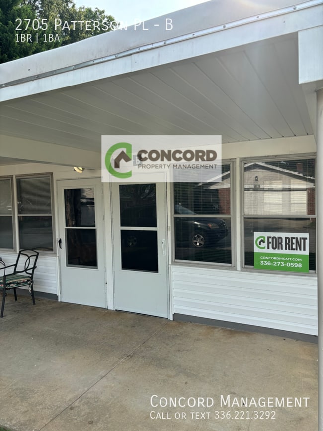 2705 Patterson Pl