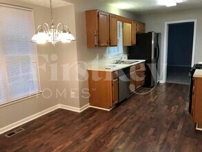 3352 Gus Robinson Rd in Powder Springs, GA - Building Photo - Building Photo
