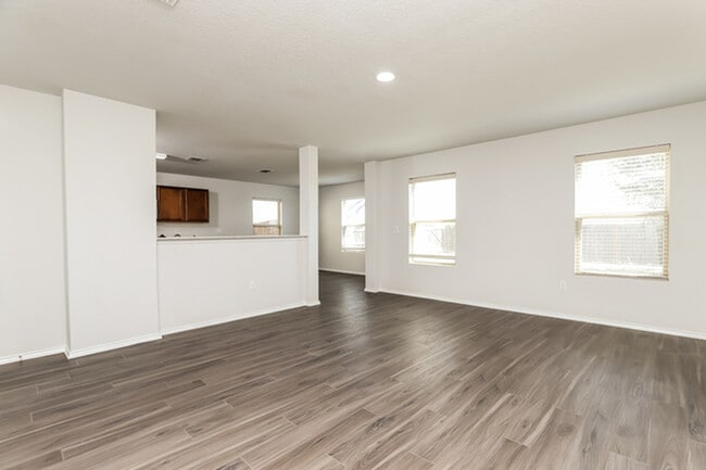 10727 Butterfly Pass in San Antonio, TX - Building Photo - Building Photo