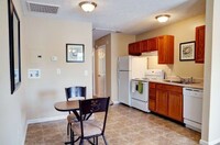 Oakland Apartments in Murfreesboro, TN - Foto de edificio - Building Photo