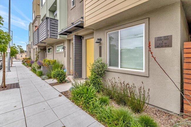 property at 2237 Myrtle St