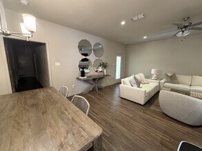 2111 10th St in Lubbock, TX - Building Photo - Building Photo