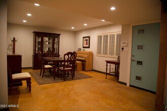 7326 N Vía De La Montana in Scottsdale, AZ - Building Photo - Building Photo
