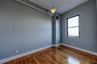 204 Westminster St in Providence, RI - Building Photo - Building Photo