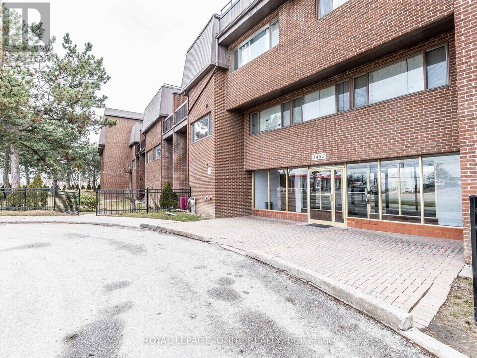 3455 Morning Star Dr in Mississauga, ON - Building Photo