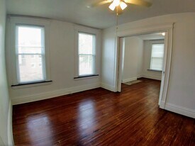 4401 Virginia Ave, Unit 4 in Cincinnati, OH - Building Photo