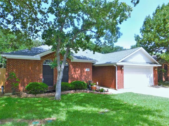 3840 Chimney Rock Dr in Denton, TX - Building Photo - Building Photo