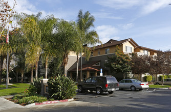 Villa Hermosa in San Jose, CA - Building Photo - Building Photo