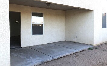 2211 Florence Ave in Kingman, AZ - Building Photo - Building Photo
