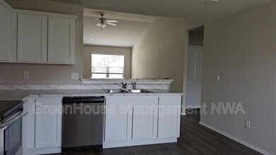 1771 Hermitage Dr in Centerton, AR - Building Photo - Building Photo