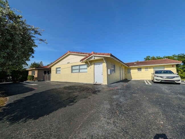 property at 3600 Riverside Dr