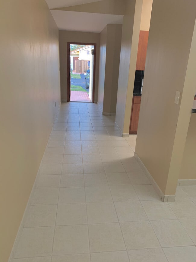 13566 SW 11th Ln in Miami, FL - Building Photo - Building Photo