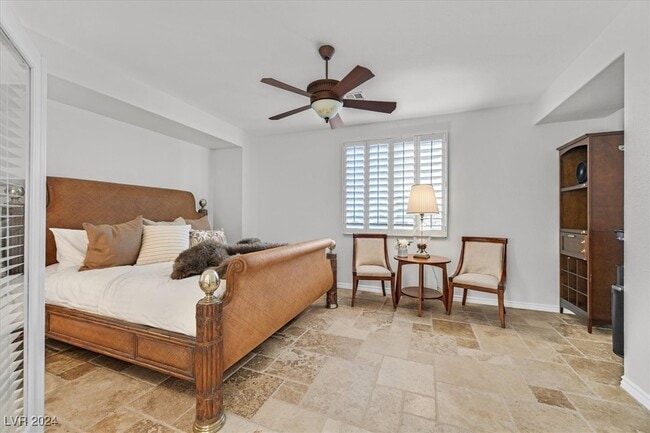 property at 2738 Kingclaven Dr