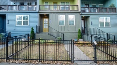 1394 Cozy Cir SE in Atlanta, GA - Foto de edificio - Building Photo