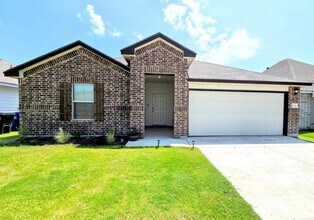 4016 Halo St in Lorena, TX - Foto de edificio - Building Photo