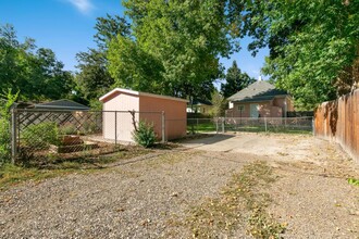 1019 Laporte Ave in Fort Collins, CO - Foto de edificio - Building Photo