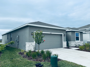 10623 Eustis Dr in Parrish, FL - Building Photo - Building Photo