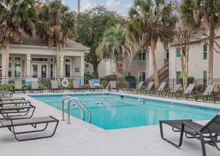 West Wind in Charleston, SC - Foto de edificio - Building Photo