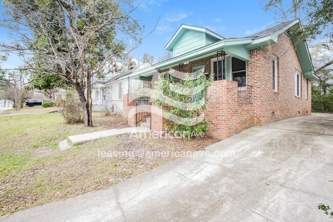 1106 Page St in Columbia, SC - Foto de edificio - Building Photo