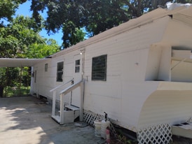 1018 June Terrace in Daytona Beach, FL - Building Photo