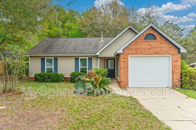 2846 Old Mill Way in Crestview, FL - Building Photo - Building Photo