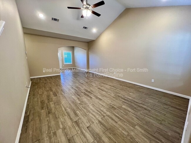 6709 MARIBETTE RD in Fort Smith, AR - Foto de edificio - Building Photo