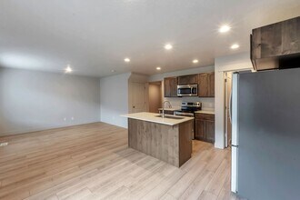 4019 S Sage Wood Ave in Mapleton, UT - Building Photo - Building Photo