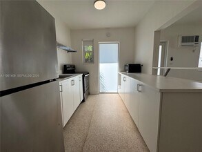 1385 NE 105th St in Miami Shores, FL - Building Photo - Building Photo