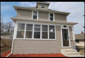 389 Fairview Ave N Unit 1 in St. Paul, MN - Building Photo