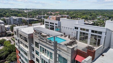 400 W North St in Raleigh, NC - Building Photo - Building Photo