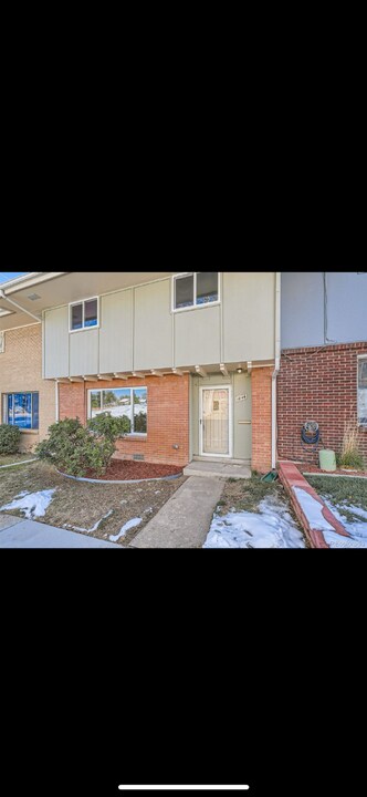 1046 W 88th Ave in Thornton, CO - Building Photo
