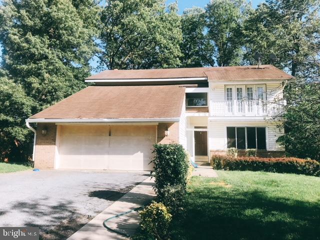property at 7811 Wendy Ridge Ln