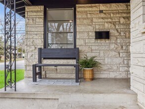 5807 Shoalwood Ave in Austin, TX - Building Photo - Building Photo