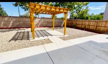 2381 Explorador Dr in Merced, CA - Building Photo - Building Photo