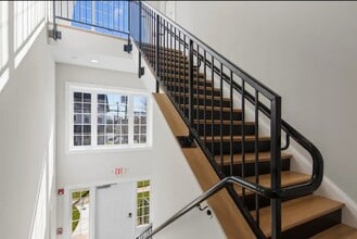 215 E Linden St, Unit Unit 4 in Kennett Square, PA - Building Photo - Building Photo