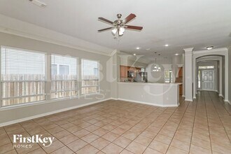 15814 Stiller Park Dr in Cypress, TX - Foto de edificio - Building Photo