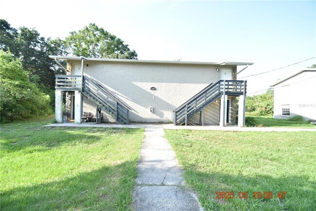 2207 Irene St in Lutz, FL - Building Photo - Building Photo