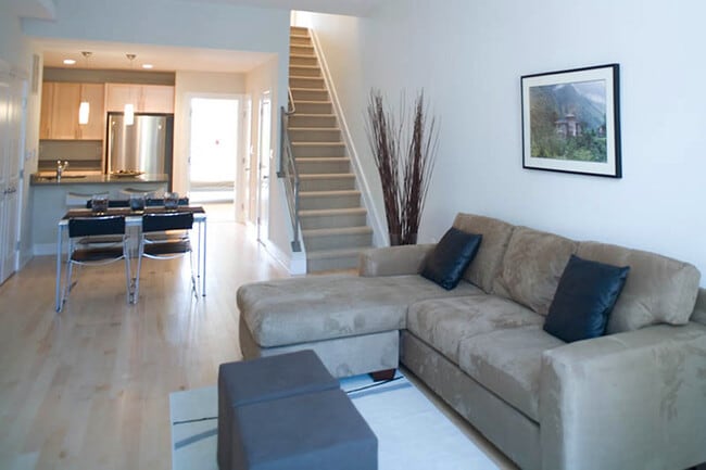 property at 1123 6th St NW