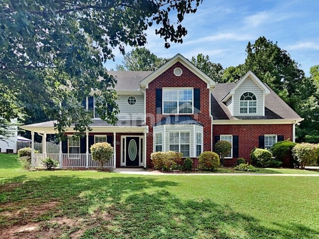 property at 230 Hunters Chase