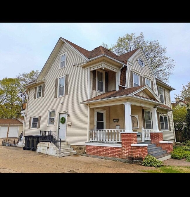613 Wisconsin Ave