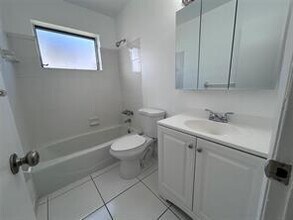 3614 Taylor St in Hollywood, FL - Building Photo - Building Photo